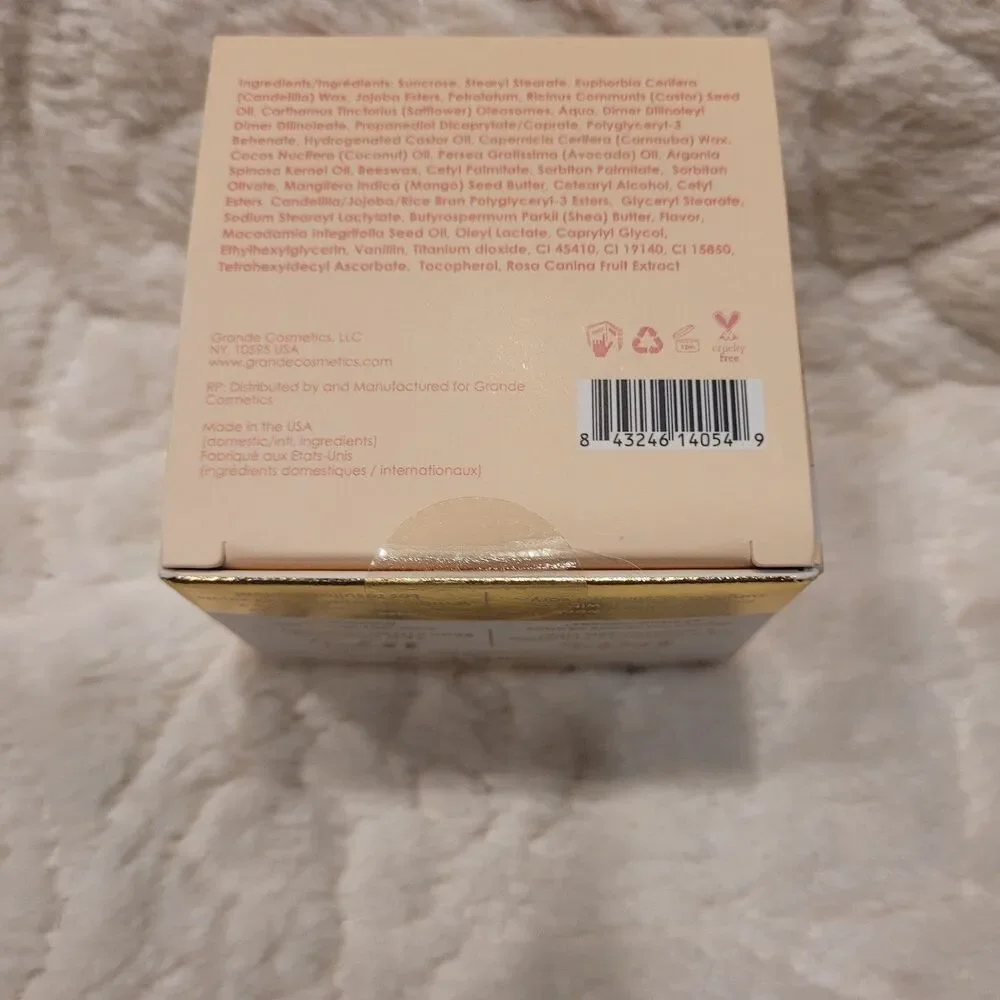 Grande Cosmetics GrandeBUFF Moisturizing Lip Scrub Strawberries Cream New Fresh